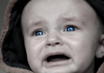 Группа специалистов, представляющих Уорикский университет, выяснила, в каких странах маленькие дети плачут больше, чем в других