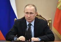 Президент России Владимир Путин в понедельник назвал правильным, когда пресса оппонирует власти