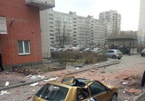 В четверг, 6 апреля, очевидцы сообщили о двух сильных хлопках, которые произошли в жилом доме Санкт-Петербурга