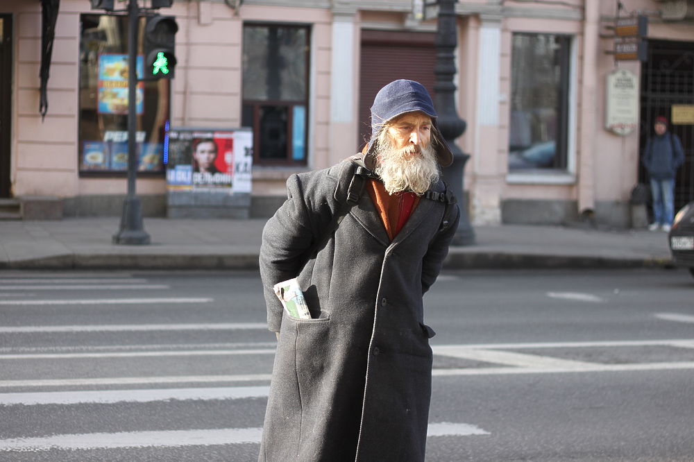 Бомж Вячеслав Раснер стал самым популярным неформальным экскурсоводом Санкт-Петербурга
