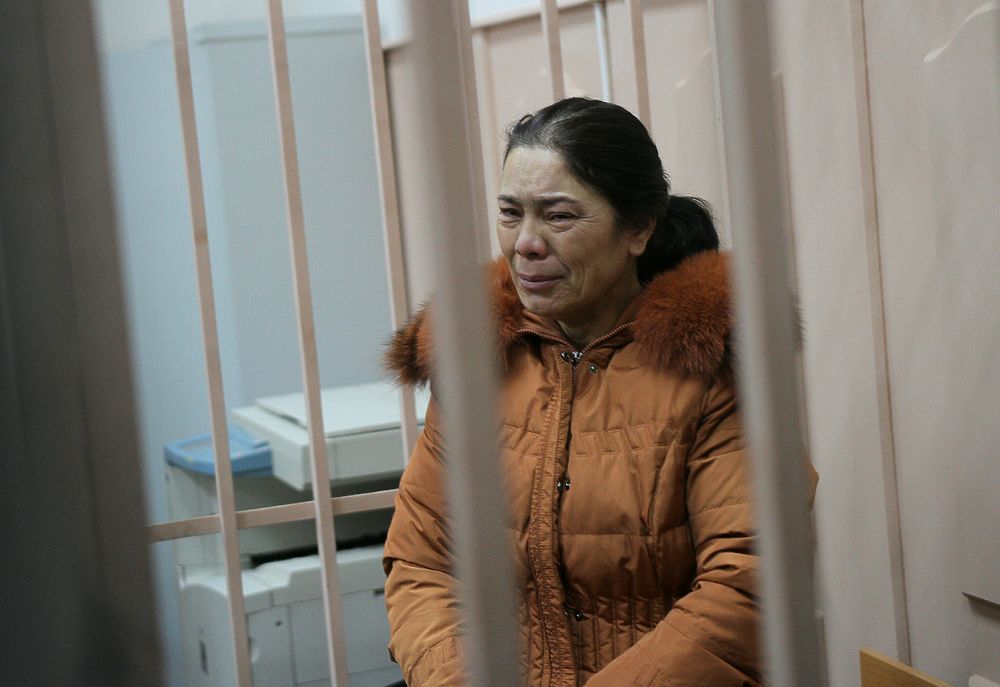 Слезы и оранжевый пуховик: подозреваемых в петербургском теракте арестовал суд