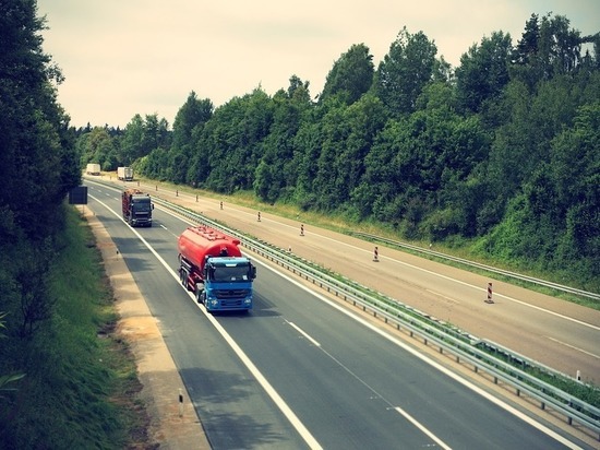 Движение большегрузов по дорогам Татарстана ограничат на месяц