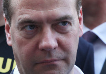 Дмитрий Медведев уверен, что в нынешнем году российский ВВП, после двух лет спада, наконец-то продемонстрирует рост — до 2%