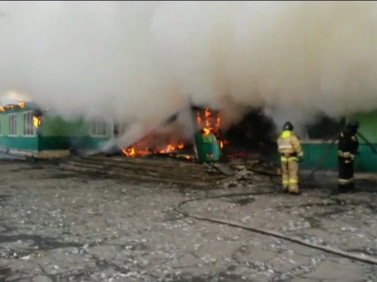 В деревне Ныгда Аларского района сгорело здание средней школы