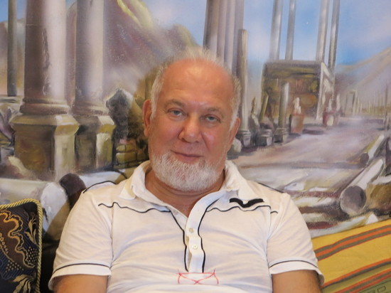 Юрий Гехт: что кроется за маской Юрий Гехт: что кроется за маской