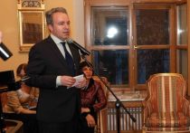 В четверг, 20 апреля, в резиденции посла Греческой Республики в Москве прошел вечер, посвященный диалогу культур двух стран «Искусство и музыка – узы, объединяющие Россию и Грецию»