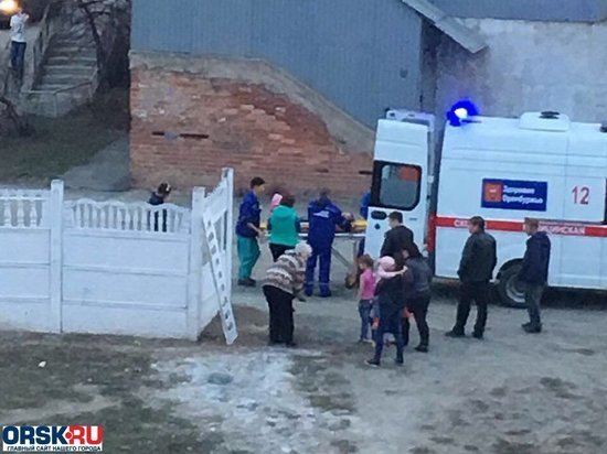 По факту обрушения бетонной плиты  на ребенка в Орске СК начал проверку