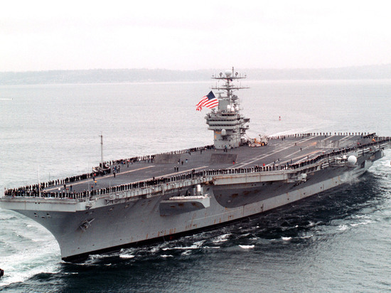 Корабль пообещали пустить на дно одним ударом