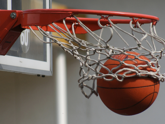Баскетбольный «Енисей» уступил на своём паркете подмосковным баскетболистам – 64:104.