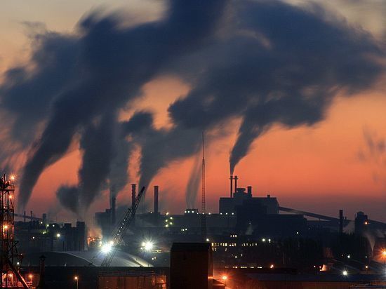 Львиная доля вредных выбросов приходится на промышленные предприятия 