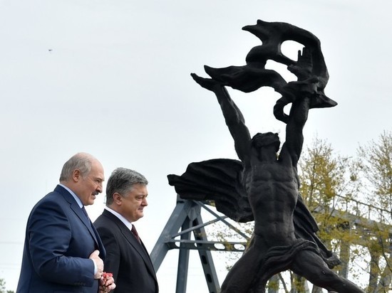 Главы Украины и Белоруссии провели переговоры в годовщину трагедии на АЭС