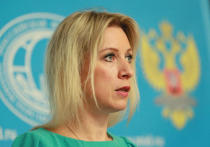 Официальный представитель МИД РФ Мария Захарова осудила ракетный удар США по авиабазе в Сирии, назвав его неприемлемым