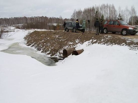 Томские общественники в преддверии паводка добились укрепления дамбы в селе Верхнее Сеченово Томского района