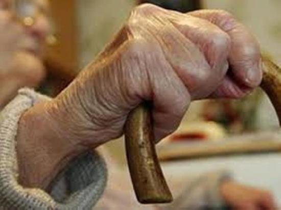 В Грачевке сиделка избила 87-летнюю подопечную 