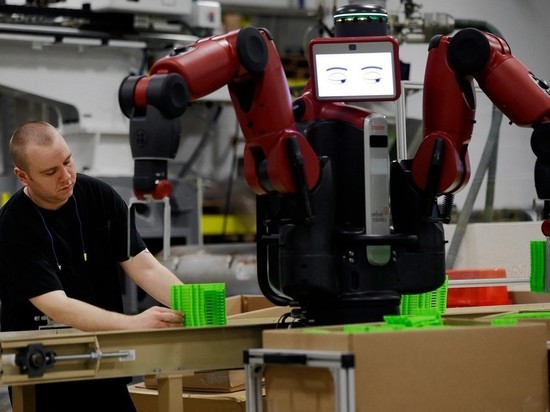 Где-то уже есть целые заводы, на которых трудятся только роботы... 