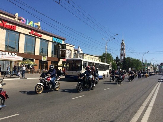 Две сотни байкеров открыли мотосезон в Тамбове