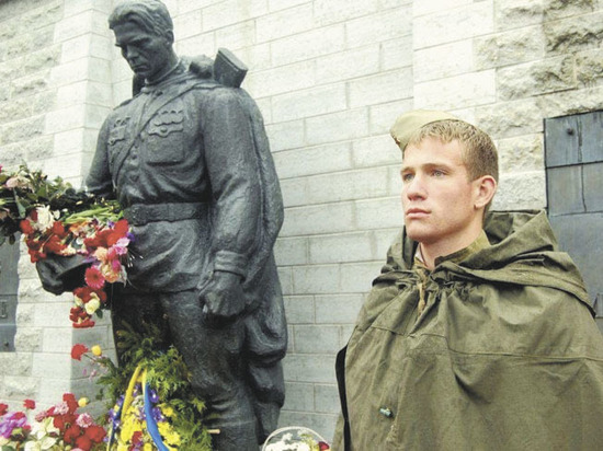 Десять лет назад в эстонской столице снесли "Бронзового солдата"
