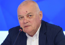 Генеральный директор МИА "Россия сегодня", известный телеведущий Дмитрий Киселев объяснил, что случилось с его лицом