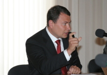 Бывший мэр Владивостока Владимир Николаев, известный в криминальных кругах под кличкой Вини-Пух, собирает вокруг себя коалицию сторонников, цель которой – захват городской думы на ближайших выборах 10 сентября 2017 года