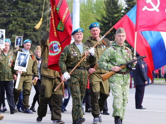 9 мая «МК на Алтае» поздравил жителей и гостей города