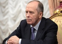Лидер ЛДПР Владимир Жириновский предложил провести закрытое слушание с участием главы Федеральной службы безопасности (ФСБ) Александром Бортниковым. Руководителя ведомства попросят рассказать о вмешательстве американских СМИ в российские выборы и соблюдении ими российских законов. 