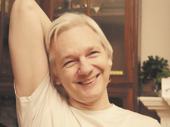 Основателю "Викиликс" рано радоваться