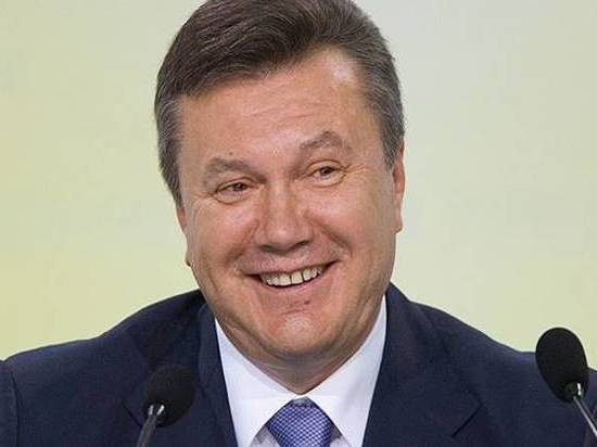 Суд Киева присылает повестки экс-президенту Украины в небольшой коттедж в Ростове-на-Дону