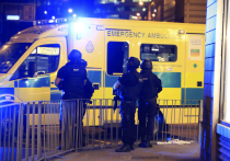 Глава правительства Великобритании Тереза Мэй приняла решение о введении высшего - критического - уровня террористической угрозы в стране в связи со взрывами, прогремевшими накануне во время концерта в Манчестере