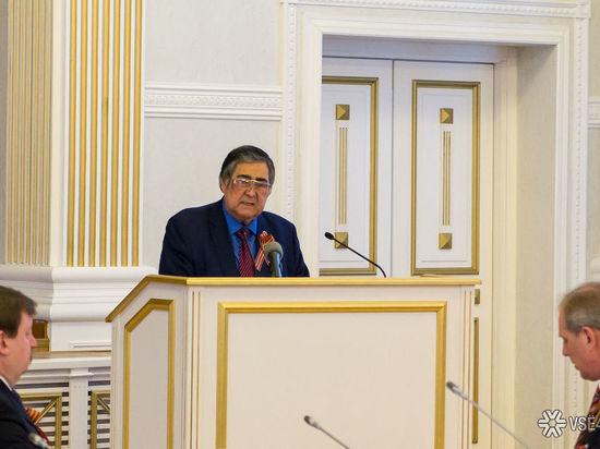 Глава Кузбасса занял 4 место в рейтинге губернаторов СФО по доходам 