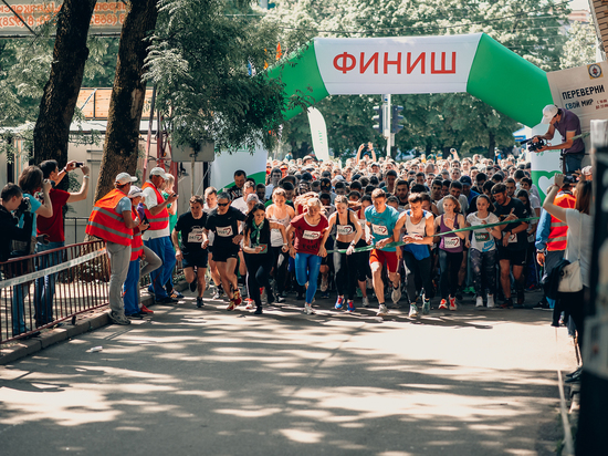 В Парк Победы воскресным утром пришло свыше 2600 человек