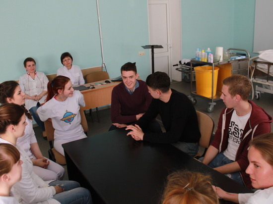 Волонтеры из Германии прошли инструктаж в Нижегородском медицинском колледже