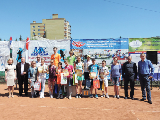 На минувших выходных в нашем городе завершился VI Всероссийский теннисный турнир на призы газеты «Московский комсомолец». 