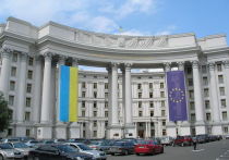 В Киеве призвали ввести визовый режим с Россией как можно быстрее