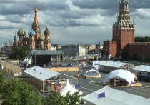 То и дело накрывающий Москву ураган не станет помехой для книжного фестиваля, который с 3 по 6 июня развернется на Красной площади