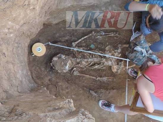 В центре Ростова археологи обнаружили древнее захоронение меотки с артефактами