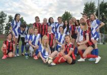 В прошлом сезоне команда Издательского дома «Московский комсомолец» стала дебютантом Любительской женской футбольной лиги «Пантеон»