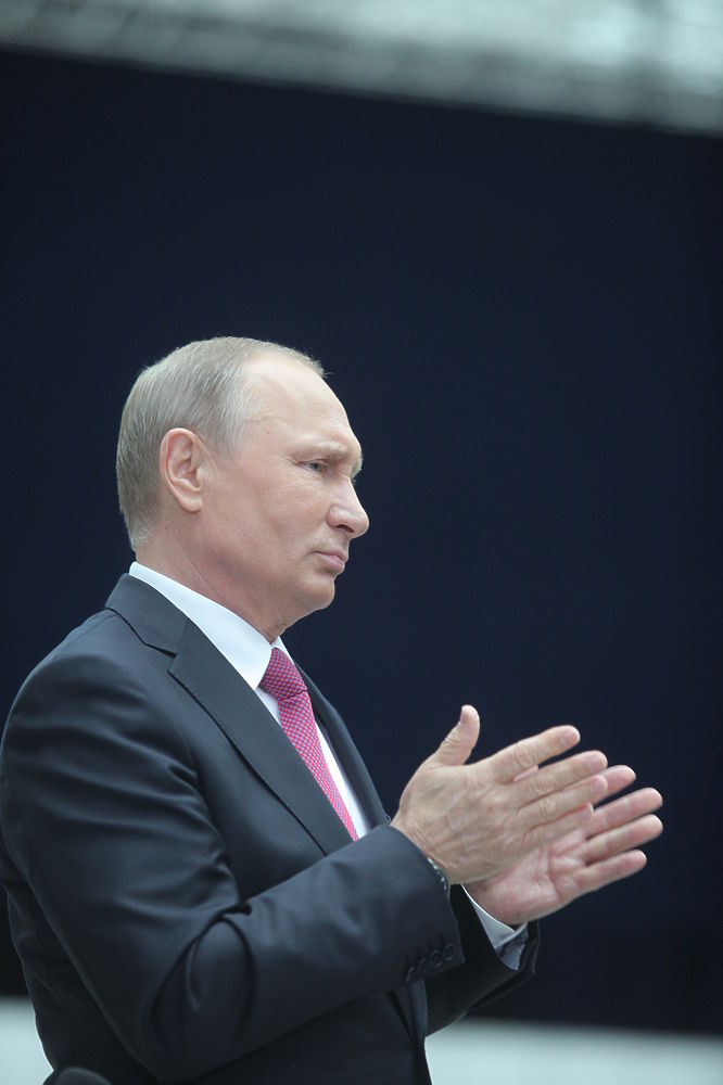 "Машина времени": Путин четыре часа отвечал на вопросы россиян