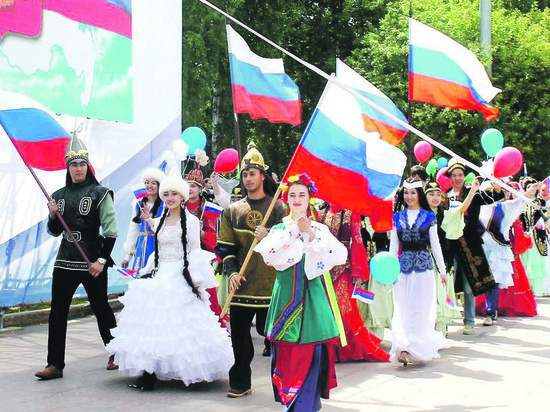 День России в Тюмени праздновали все национальности
