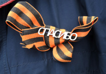 Полиция Украины выписала первый штраф за открытое ношение георгиевской ленточки