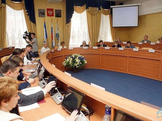 Дума Иркутска провела последнее в первой половине 2017 года заседание 