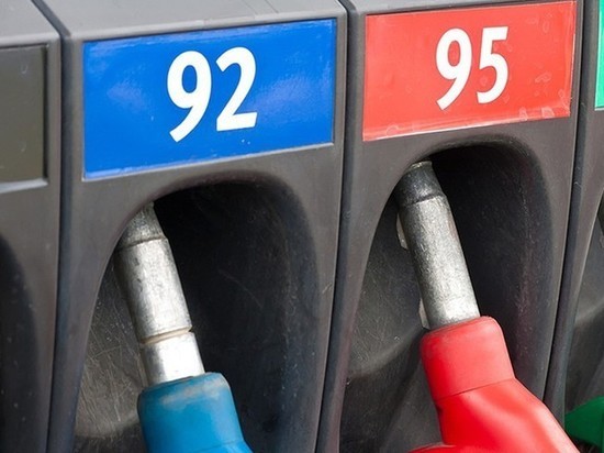 Росстат опубликовал данные ежемесячного мониторинга цен на автомобильное топливо в Оренбурге. 