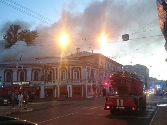 Ночью в центре Нижнего Новгорода сгорело кафе «Мокроусов»