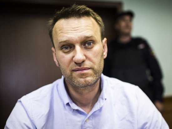 Главная тайна Алексея Навального: портрет на фоне Кремля - МК