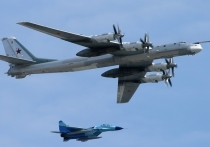 Российская стратегическая авиация ликвидировала объекты террористов ИГ (группировка запрещена в РФ) на границе сирийских провинций Хама и Хомс