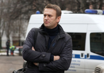 В московской предвыборный штаб Алексея Навального пришли силовики и заблокировали его, сообщил соратник политика и экс-кандидат в депутаты Госдумы Николай Ляскин