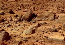 Исследователи из Великобритании, представляющие Университет Эдинбурга, пришли к выводу, что перхлораты, которые ранее были обнаружены на поверхности Марса, в сочетании с ультрафиолетовым излучением сводят вероятность, что на Марсе существует жизнь, практически к нулю