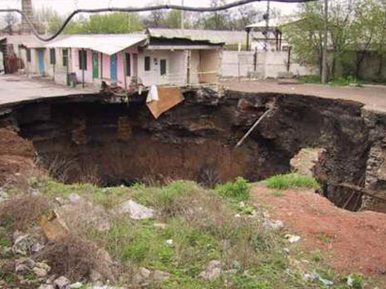 Украинские ученые прогнозируют экологический коллапс востока страны, донецкие говорят, что выход есть
