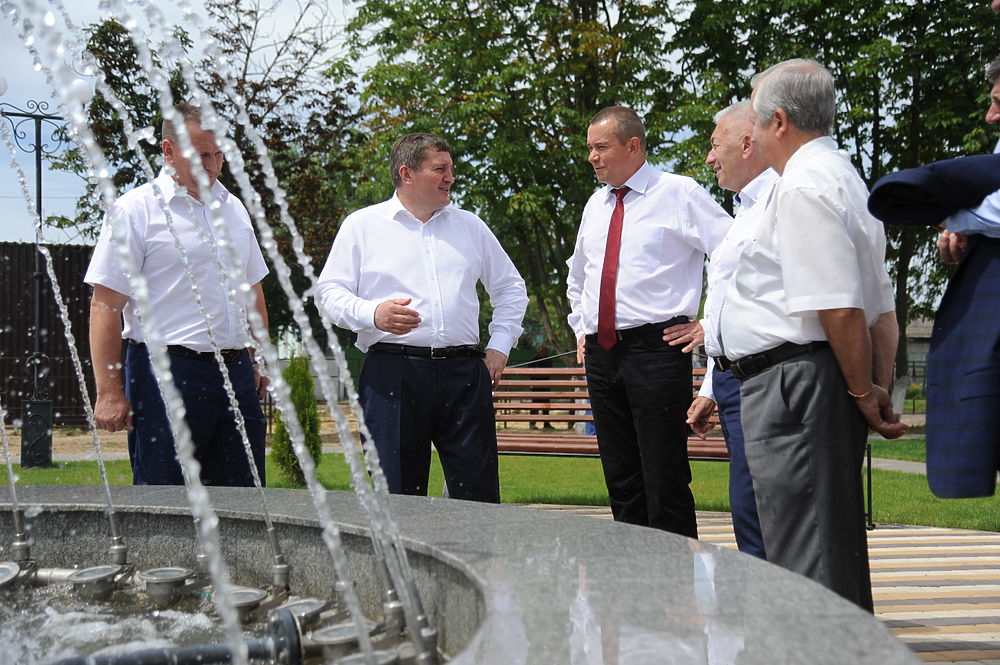 Губернатор Волгоградской области Андрей Бочаров побывал с рабочим визитом в Новониколаевске