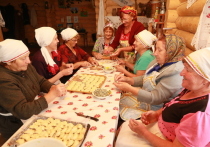 В селе Борисово Залесовского района продолжается подготовка к массовому народному гулянию на фестивале национальных культур