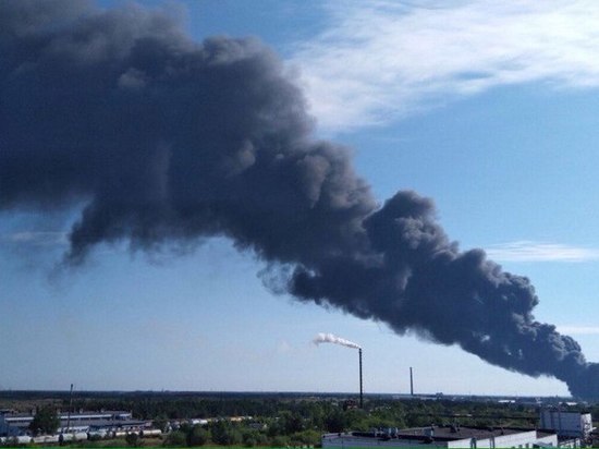 Загрязнений воздуха из-за пожара на химзаводе в Дзержинске не обнаружено